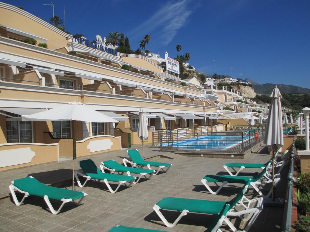 Apartamentos Nerja Bahia Luaran gambar